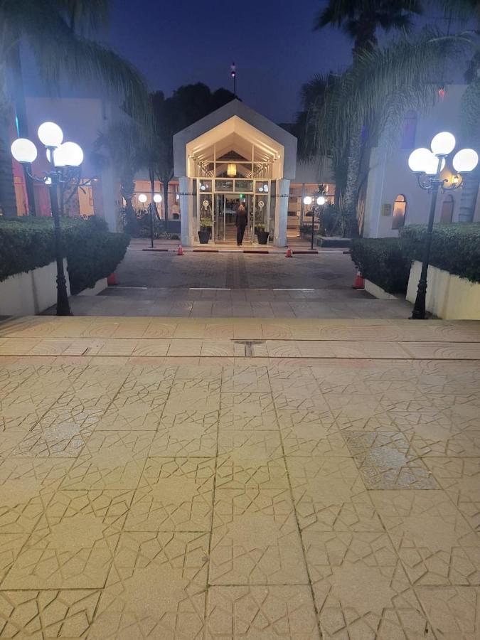 ホテル オテル ヴォルビリス フェズ エクステリア 写真